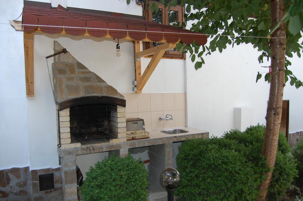 Kazasovata Guest House Tryavna Exterior photo